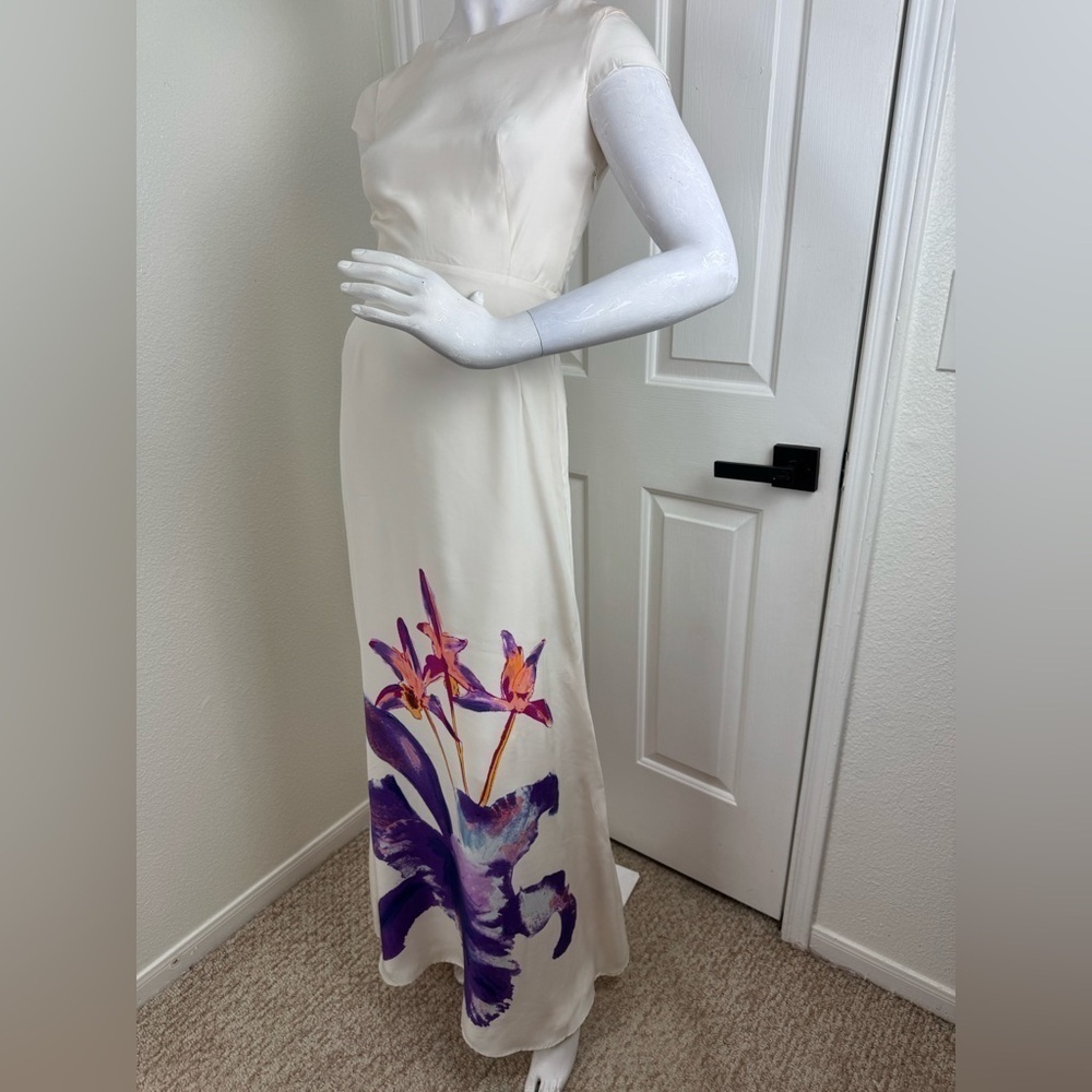 Issa London Vintage White Satin Floral Dress.  H50